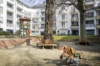 Vermietete, gepflegte Dachgeschosswohnung mit herrlicher Terrasse und Fahrstuhl - Spielplatz in der Nähe