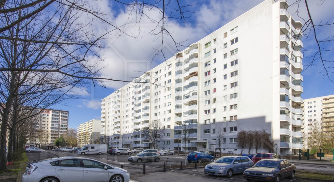 Gepflegte 3-Zimmerwohnung mit EBK und Loggia 13051 Berlin, Etagenwohnung