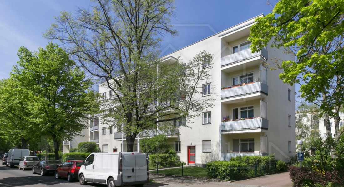 Nähe Schloßstr.: Sehr gepflegte 2-Zimmerwohnung mit herrlichem Balkon 12157 Berlin, Etagenwohnung