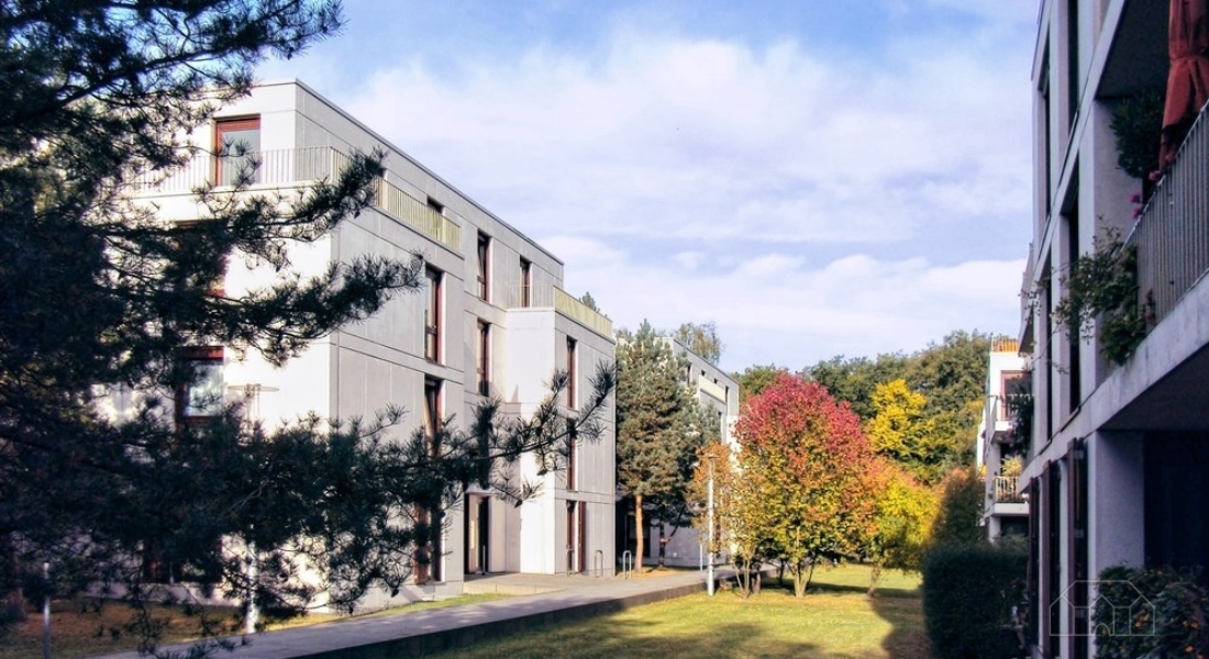 Schöne helle 2 Zimmer Singlewohnung, inselartig eingebettet im Grunewald 14195 Berlin, Erdgeschosswohnung