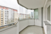 3-Raumwohnung mit großem, verglastem Balkon - Verschiedene Wahlmöglichkeiten der Glasfront