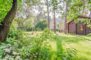 Ihr stadtnahes Zuhause im Grünen auf waldähnlichem Grundstück - Ein Teil des hinteren Gartens