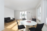 Das helle Wohn- und Esszimmer