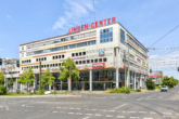 3-Raumwohnung mit großem, verglastem Balkon - Das nahe Einkaufszentrum