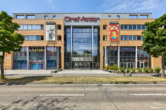 3-Raumwohnung mit großem, verglastem Balkon - Kinospaß und Freizeitangebot